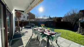Large holiday apartment with sauna, terrace, garden and open fireplace